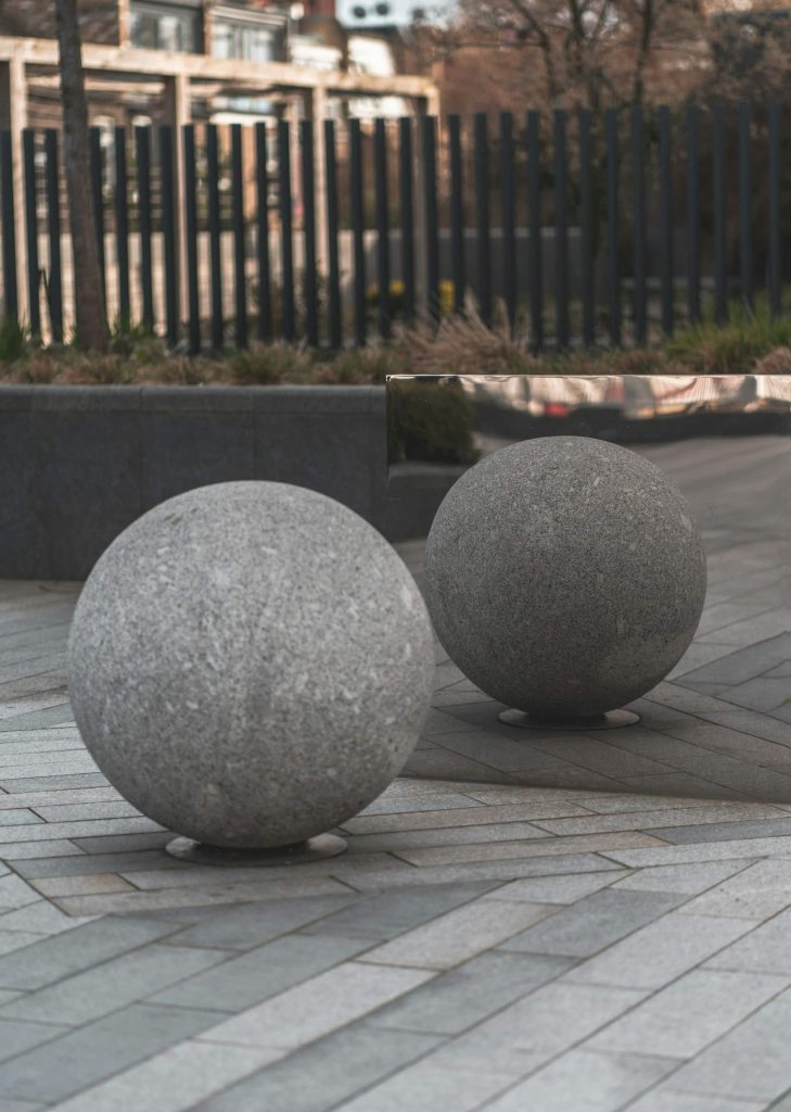 boule décorative jardin